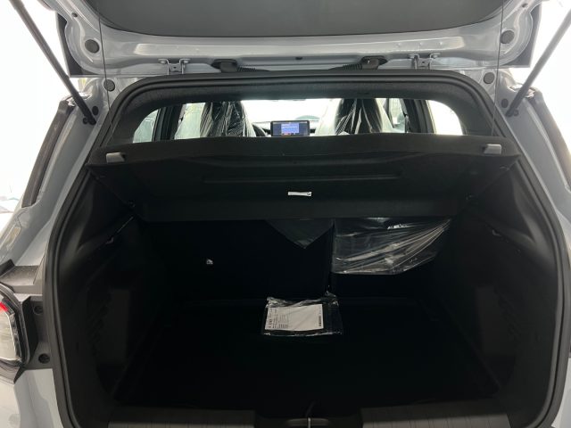 JEEP Avenger usata, con USB
