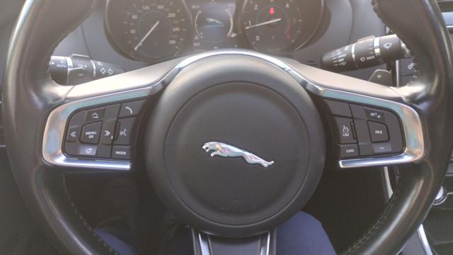 JAGUAR XE usata, con Tettuccio apribile