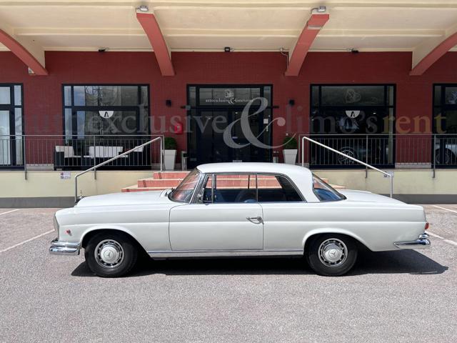 MERCEDES-BENZ 220 usata 2