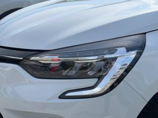 RENAULT Clio usata, con Controllo elettronico della corsia