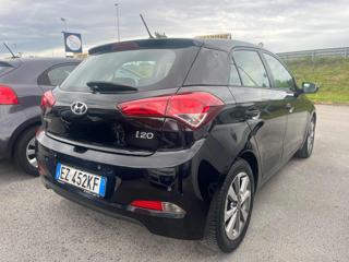 HYUNDAI i20 usata, con Airbag Passeggero