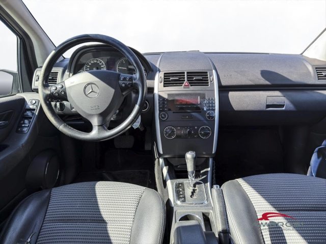MERCEDES-BENZ A 180 usata 14