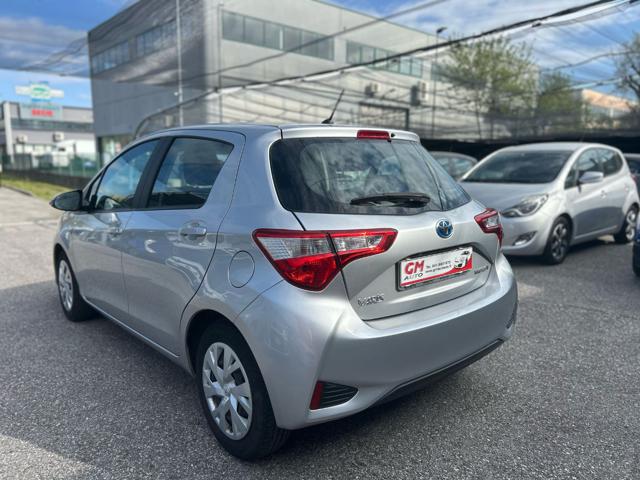 TOYOTA Yaris usata, con Autoradio