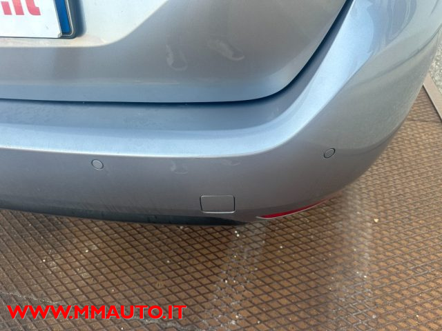 PEUGEOT 308 usata, con Autoradio