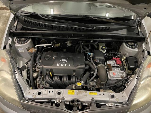 TOYOTA Yaris usata 19