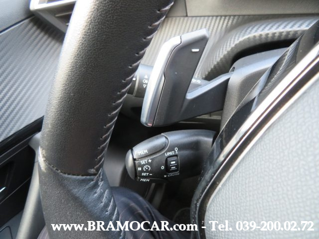 PEUGEOT 3008 usata, con Park Distance Control