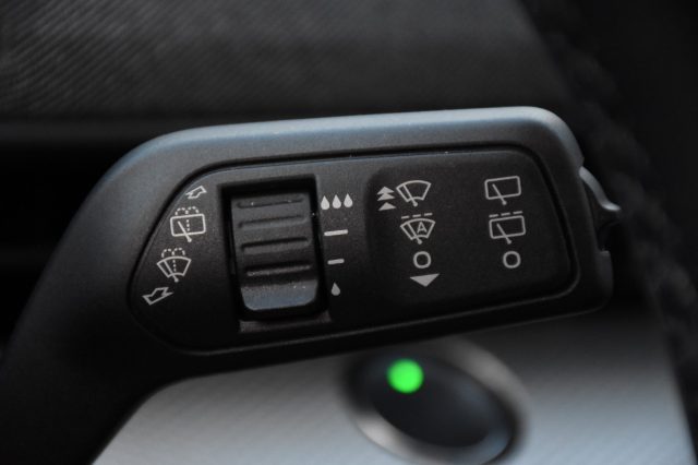 FORD Mustang Mach-E usata, con Fari LED