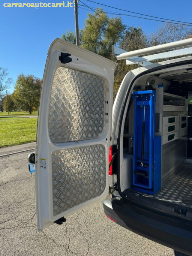 VOLKSWAGEN Caddy usata, con Luci diurne