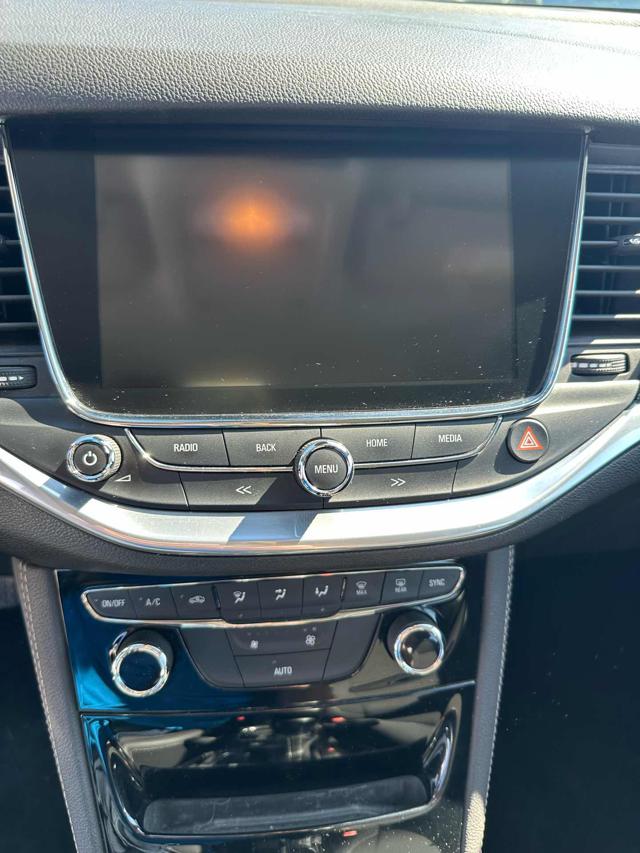 OPEL Astra usata, con Servosterzo