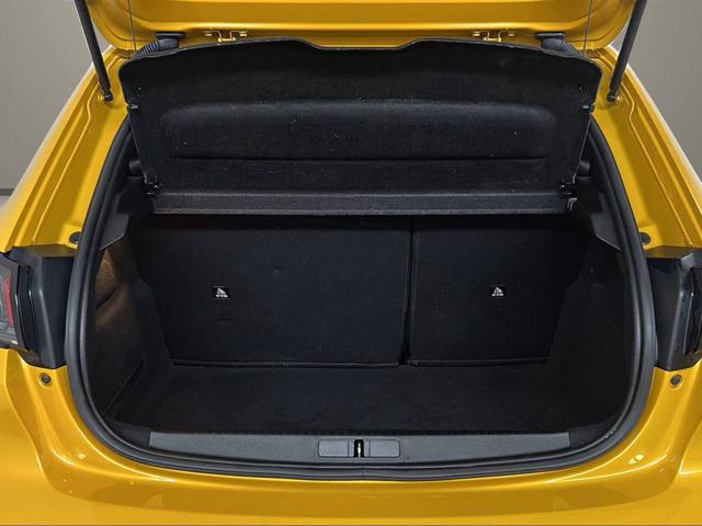 PEUGEOT 208 usata, con Boardcomputer