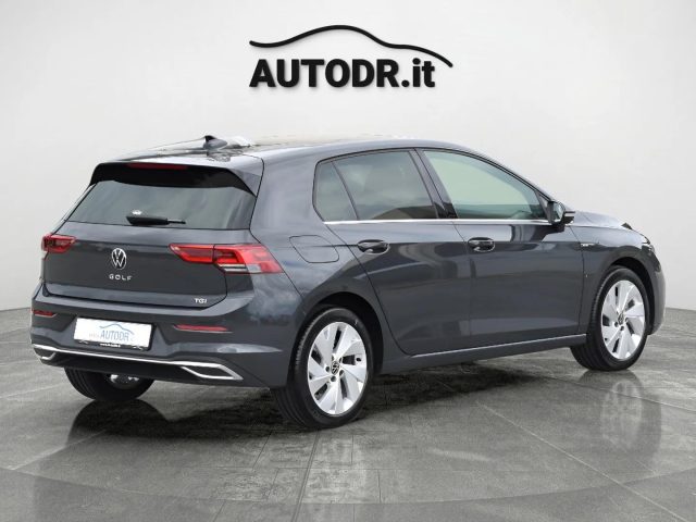 VOLKSWAGEN Golf usata, con Touch screen