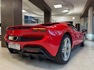 FERRARI 296 usata, con Boardcomputer