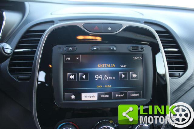 RENAULT Captur usata, con Bracciolo