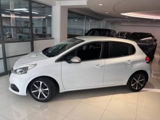 PEUGEOT 208 usata, con Airbag laterali