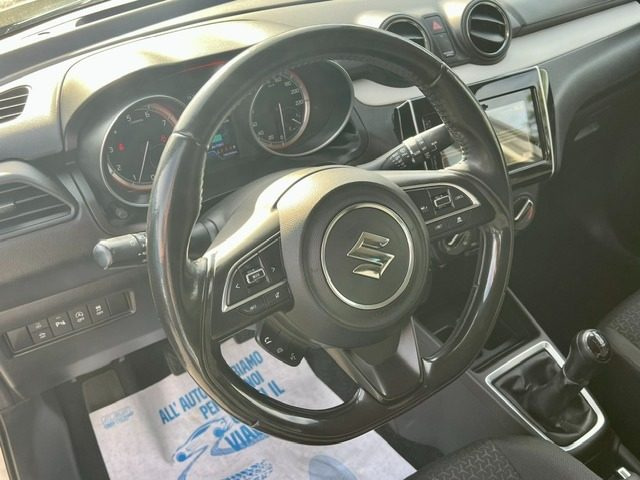 SUZUKI Swift usata, con Sedile posteriore sdoppiato