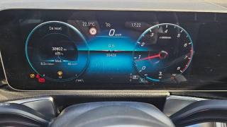 MERCEDES-BENZ GLB 200 usata, con Cruise Control