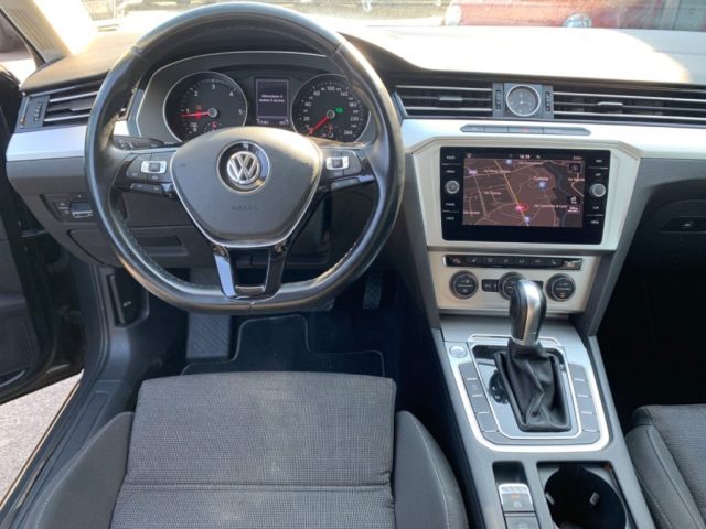 VOLKSWAGEN Passat Variant usata, con Climatizzatore