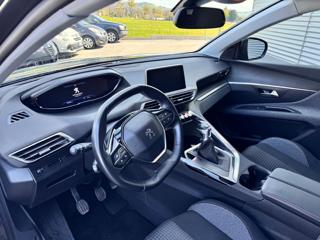 PEUGEOT 3008 usata, con Sistema di navigazione