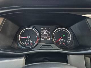 VOLKSWAGEN Transporter usata, con Touch screen