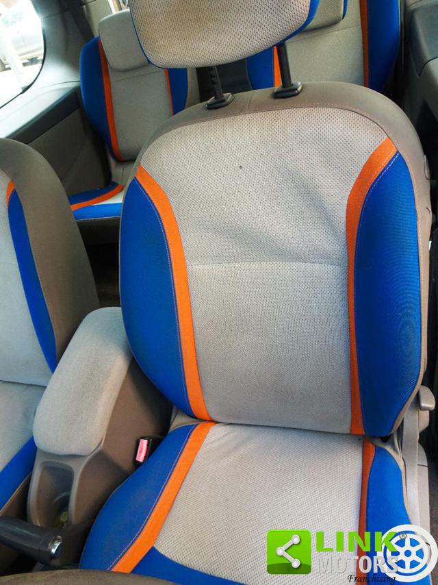 RENAULT Kangoo usata, con Gancio traino