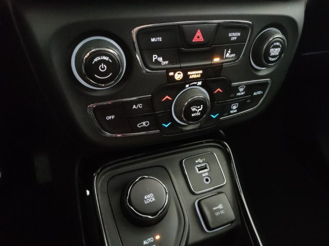 JEEP Compass usata, con Servosterzo