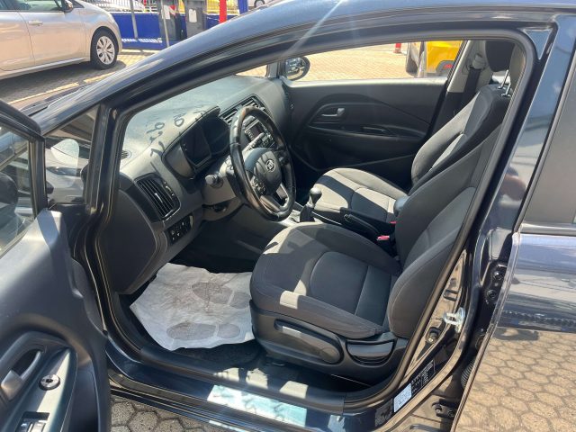 KIA Rio usata, con Alzacristalli elettrici