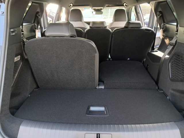 PEUGEOT 5008 usata, con Vetri oscurati