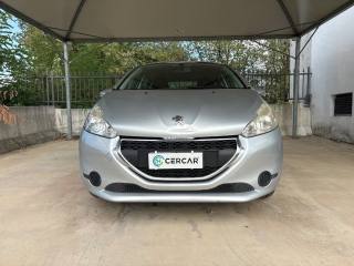 PEUGEOT 208 usata, con Airbag