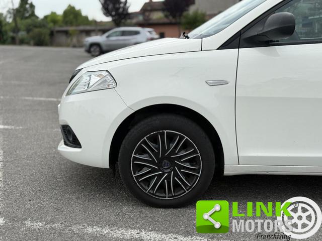 LANCIA Ypsilon usata, con ESP