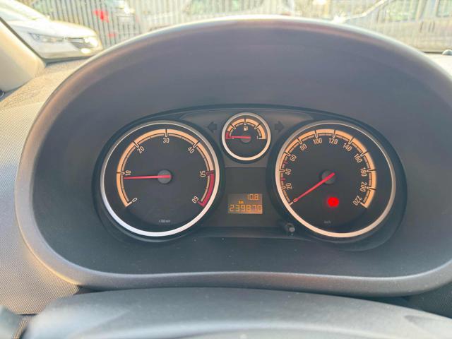 OPEL Corsa usata, con Cruise Control