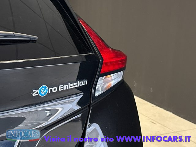 NISSAN Leaf usata, con Luci diurne LED