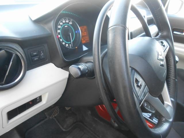 SUZUKI Ignis usata, con Autoradio