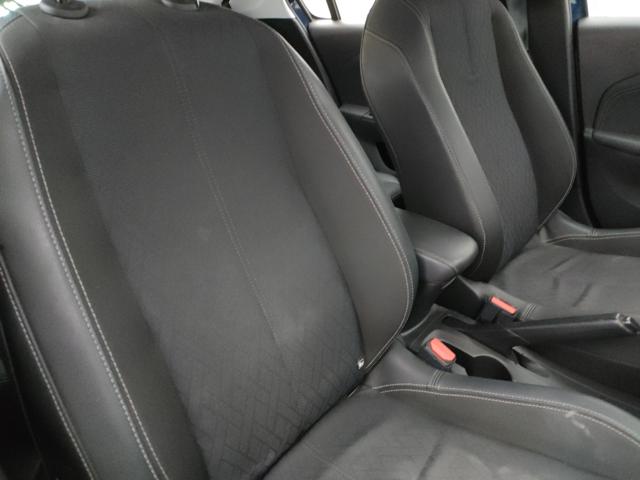 OPEL Corsa usata, con Autoradio digitale