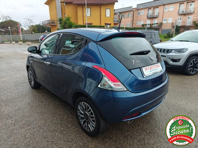 LANCIA Ypsilon usata, con Autoradio