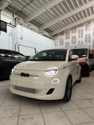 FIAT 500e Berlina 42 kWh Icon +
