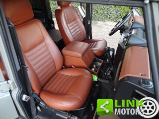 LAND ROVER Defender usata 11