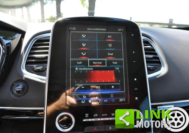RENAULT Espace usata, con USB