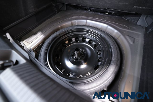 VOLKSWAGEN Taigo usata 53