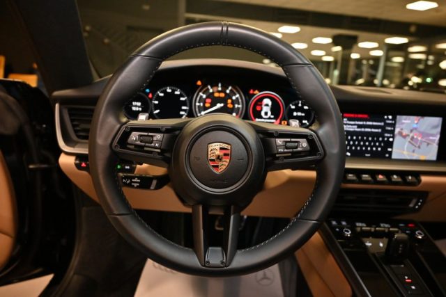 PORSCHE 992 usata 48