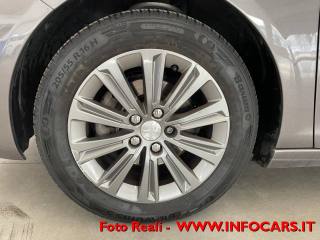 PEUGEOT 308 usata, con Servosterzo