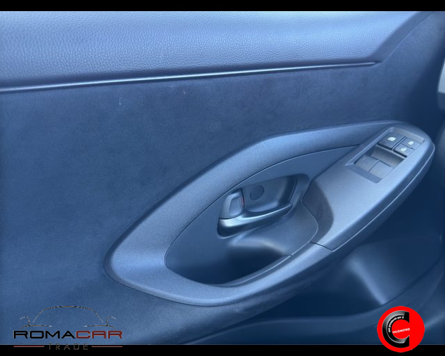 TOYOTA Yaris usata, con Bluetooth