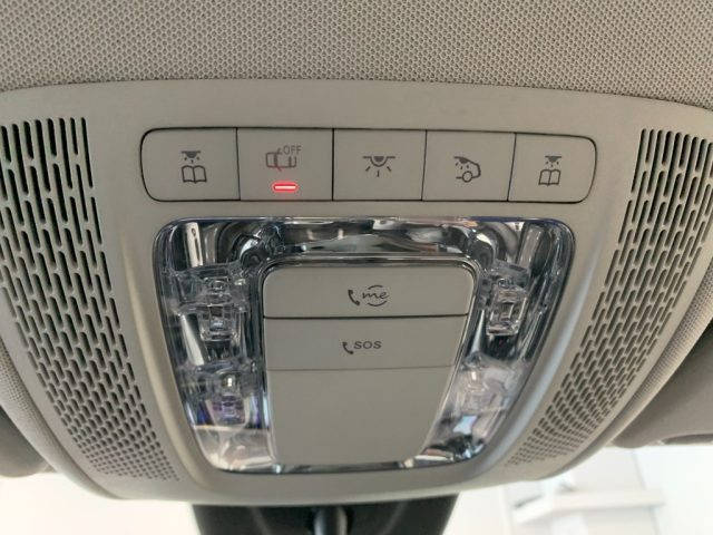 MERCEDES-BENZ GLA 180 usata, con Sistema di chiamata d