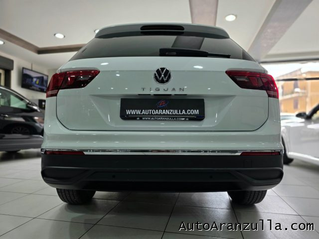 VOLKSWAGEN Tiguan usata, con Volante multifunzione