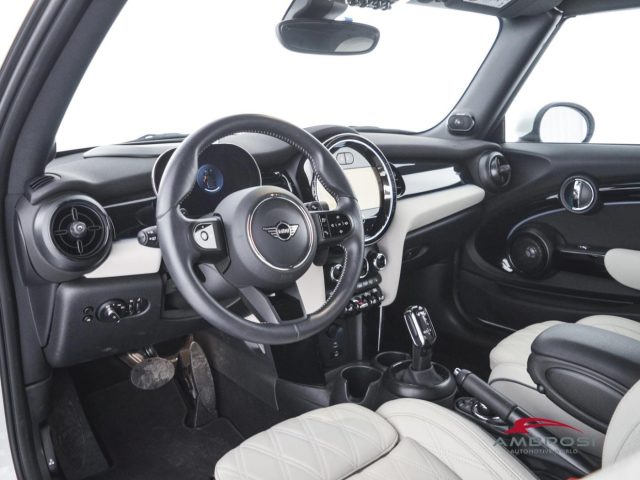MINI Cabrio usata 7