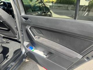 VOLKSWAGEN Touran usata 19