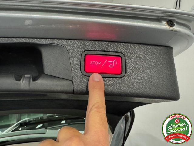 MERCEDES-BENZ E 220 usata, con Vetri oscurati