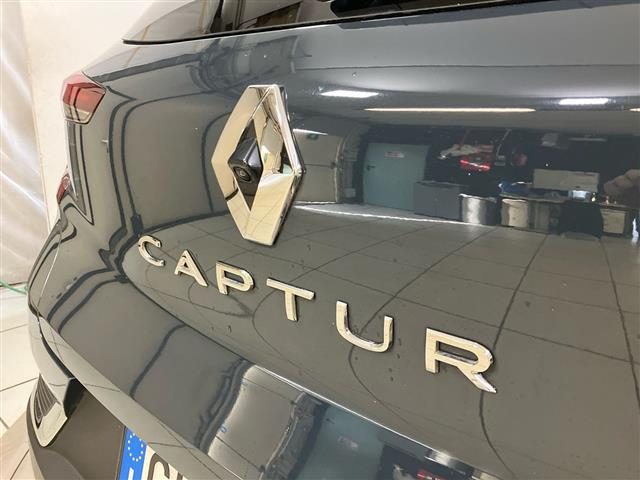 RENAULT Captur usata 24