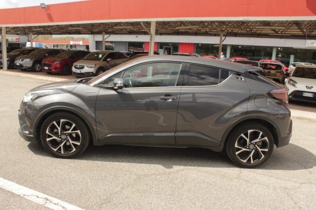 TOYOTA C-HR usata, con Autoradio