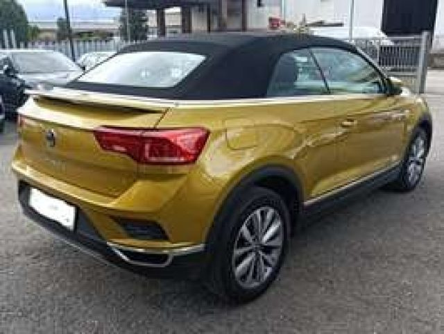 VOLKSWAGEN T-Roc usata, con Autoradio
