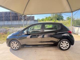 PEUGEOT 208 usata, con Boardcomputer